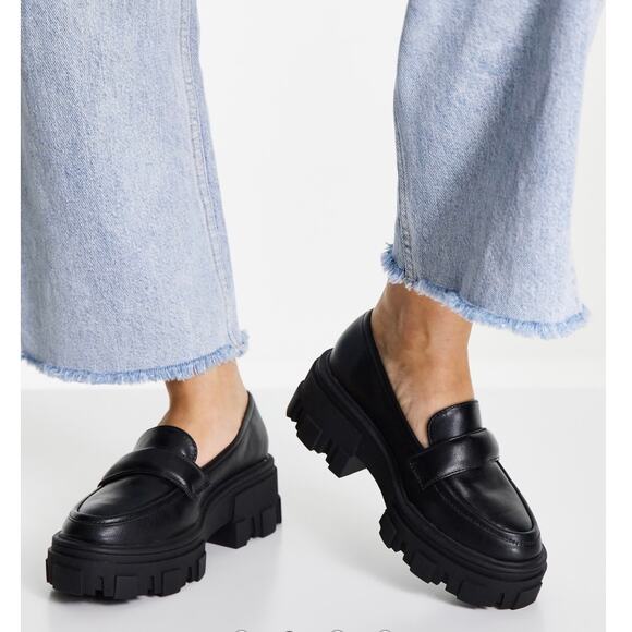 ASOS DESIGN Wide Fit Movable Padded Chunky Loafers in Black Size 11W - Picture 2 of 10